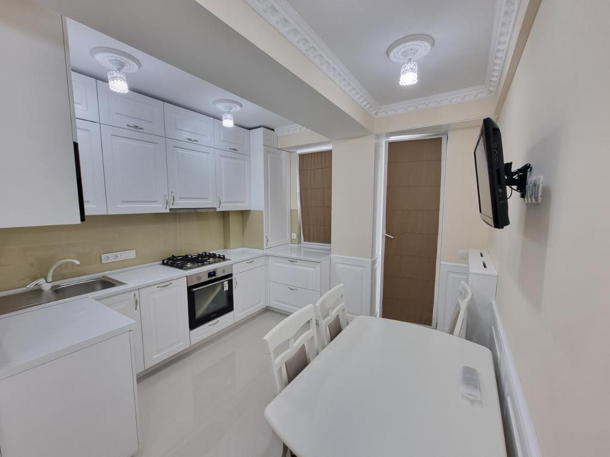 Tourist Grand Apartments Ultracentral Chişinǎu Buitenkant foto