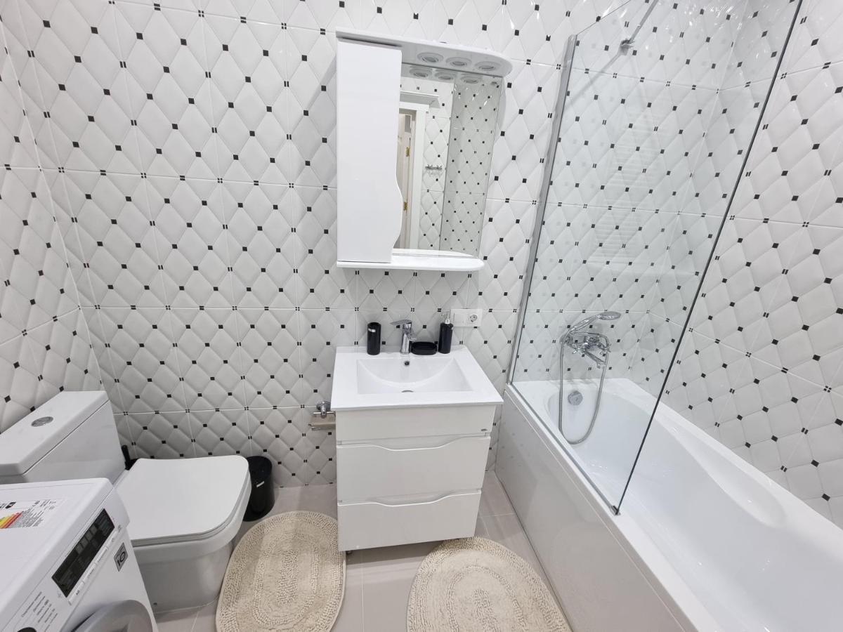 Tourist Grand Apartments Ultracentral Chişinǎu Buitenkant foto
